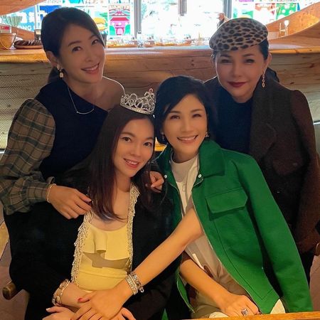 ▲曾馨瑩47歲生日，賈永婕、張清芳、蔣雅淇陪吃米其林餐廳暖壽。（圖／翻攝自Instagram／蔣雅淇）