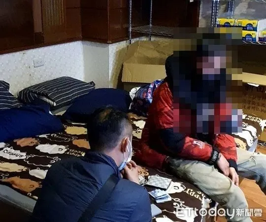 ▲警方循線在大樓查獲應召站。（圖／桃園警分局提供）