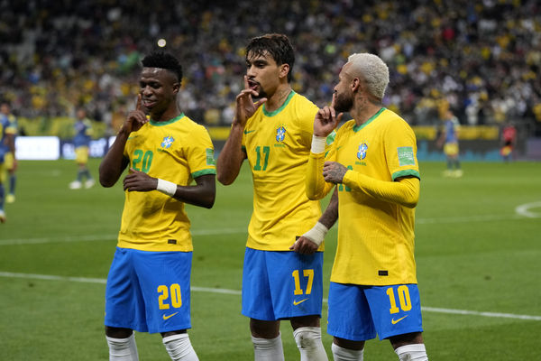 ▲▼ 世足資格賽，帕奎塔（Lucas Paqueta）、內馬爾(Neymar)慶祝進球。            。（圖／達志影像／美聯社）