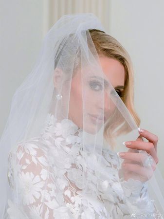 ▲派瑞絲希爾頓與男友卡特瑞恩於美國時間11日舉行婚禮。（圖／翻攝Paris Hilton Instagram）