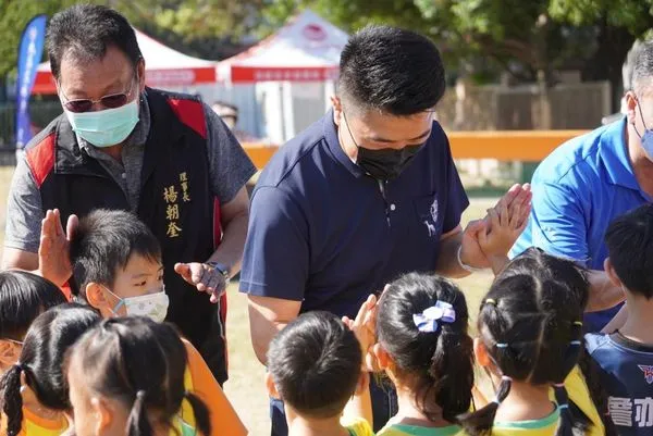 ▲▼顏寬恒宣布參加台中第二選區立委補選，該貼文4日內獲得超過9萬讚。（圖／翻攝顏寬恒臉書）