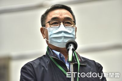 柯文哲爭議燒不停　綠中常委曝「支持者很爽」：被騙的人都醒了