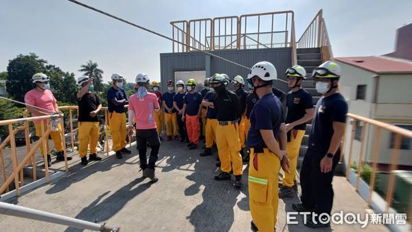 ▲台南市消防局於新化消防訓練中心、烏山頭水庫辦理2梯次「2021年繩索救援基礎訓練」。（圖／記者林悅翻攝，下同）