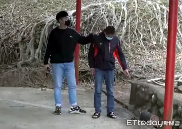 ▲苗栗縣1名古姓男子，因吸毒缺錢花用，趁四下無人時竊取汽車觸媒轉換器變賣，遭苗警埋伏逮捕。（圖／記者黃孟珍翻攝）