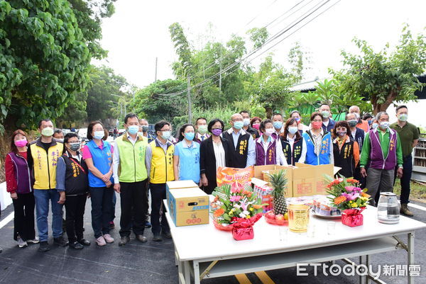 ▲彰化縣三芬路豪大雨崩塌出大窟窿。（圖／ETtoday資料照 彰化縣政府提供）