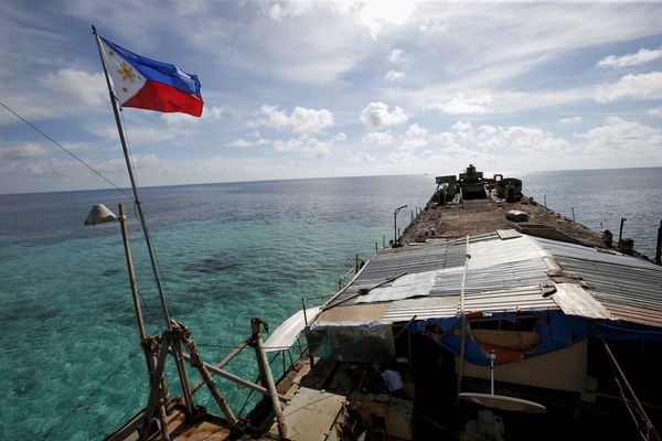▲▼菲律賓補給船在南海被中國「炮轟」。（圖／路透）