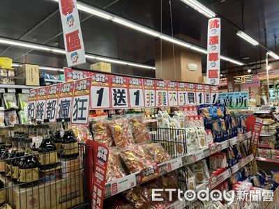 直擊／5大量販超市「平價專區」拼抗漲　民生品下殺2.5折還有買1送1