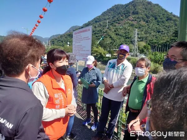 ▲行政院中辦執行長蔡培慧催生水里溪設置輕艇激流賽道，打造水上運動國手搖籃。（圖／行政院中部聯合服務中心提供）