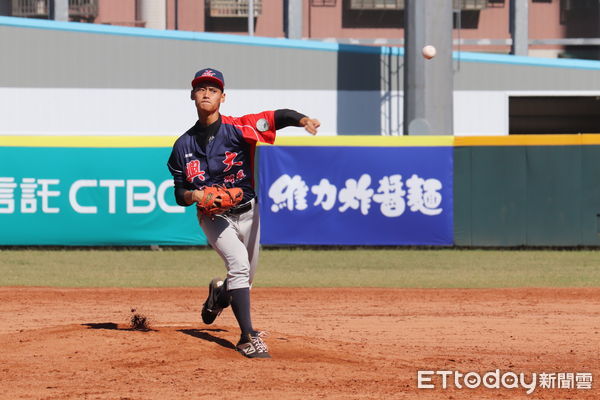 ▲中信盃黑豹旗興大附農張祖恩、陳泓宇。（圖／記者楊舒帆攝）