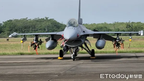 ▲▼空軍嘉義基地F-16V作戰隊成軍，F-16V戰機機身外觀。（圖／記者呂佳賢攝）