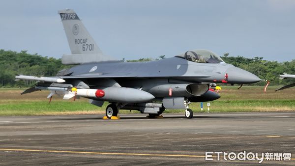 ▲▼空軍嘉義基地F-16V作戰隊成軍，F-16V戰機機身外觀。（圖／記者呂佳賢攝）