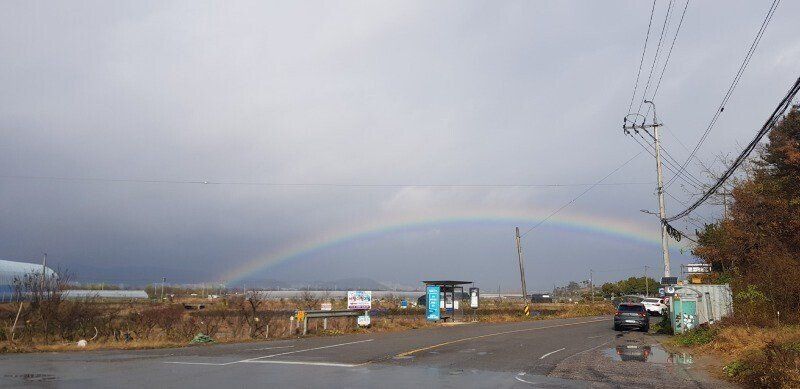 ▲▼全斗煥病逝的23日，光州地區雨後出現彩虹。（圖／翻攝自Twitter@kimhs0927）