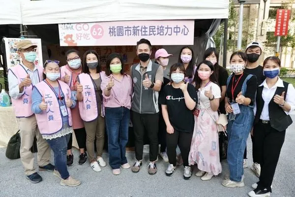 ▲桃園新住民培力中心學烘培，重拾生活信心 