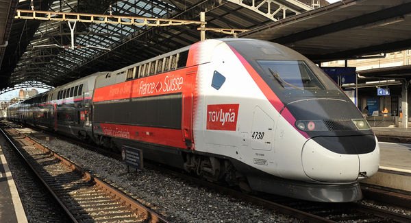 ▲▼法瑞跨國火車 TGV Lyria。（圖／飛達旅遊提供）