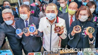 侯友宜林姿妙見證！新北開創新通路　農會超市可買宜蘭優鮮漁獲