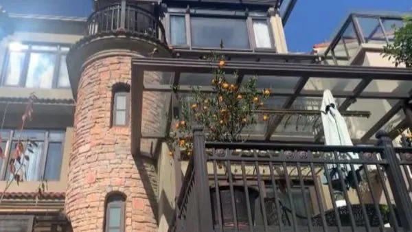 ▲大陸一名富豪控訴，花了7000元人民幣請管家卻發現對方什麼都不會，甚至還要煮飯給她吃。（圖／翻攝自小強在線）