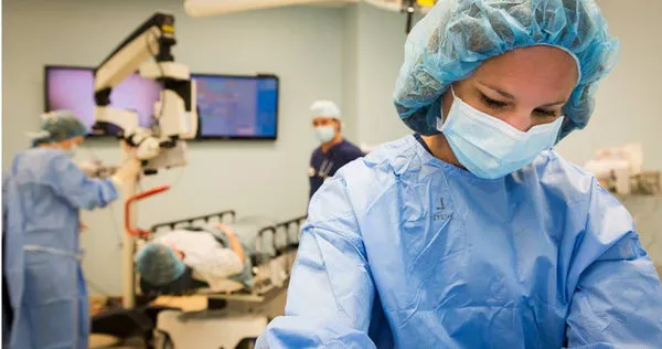 美國一名女護理師偷走診所的止痛藥，再換成生理食鹽水。（示意圖∕翻攝自Pixabay）