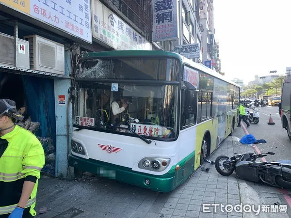 ▲▼公車。（圖／記者陳雕文翻攝）