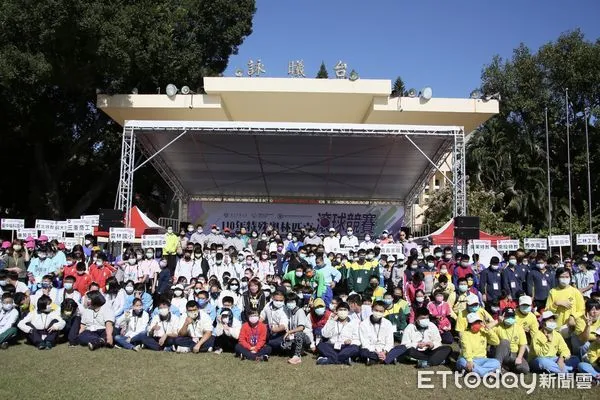 ▲▼110年特奧滾球賽熱鬧登場　黃敏惠市長親赴台中為選手加油。（圖／記者翁伊森翻攝）