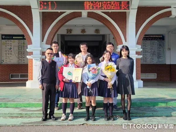 ▲教育部所主辦的「全國高級中等學校學生技藝競賽」，長榮中學美三忠班的鍾祐唯同學，在商業廣告類奪得全國第12名佳績。（圖／記者林悅翻攝）