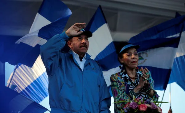 ▲尼加拉瓜總統奧蒂嘉（Daniel Ortega）與副總統穆麗優（Rosario Murillo）於2021年11月勝選連任。（圖／路透）
