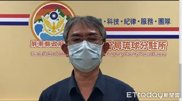 ▲東港警分局琉球分駐所所長吳明勝說明警方處理過程             。（圖／翻拍）