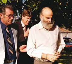 ▲▼「地獄爸爸」性侵女兒又肖想女秘書　聖誕假期屠殺全家再斃了同事。（圖／翻攝維基百科）