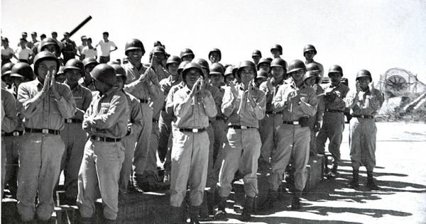 馬祖實施戰地政務達36年，駐軍一度多達5萬人，如何避免軍民桃色糾紛、影響民心士氣，成為政府重要課題。（圖／報系資料照）