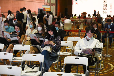 西方嚴審簽證就業難 中國留學生歸國率達9成
