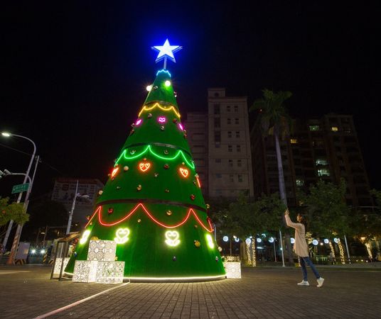 ▲▼台南市聖誕樹。（圖／台南市政府觀旅局提供）