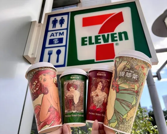 ▲▼永恆慕夏聯名咖啡杯。（圖／7-11提供）