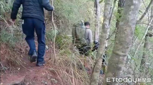 ▲▼台東3男「轆轆溫泉」登山溯溪　2人遭沖走、1人負傷求救。（圖／記者楊漢聲翻攝）