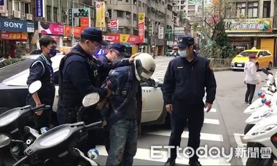 曾砍前妻入獄！逆子5刀捅死母「認了後悔」：覺得沒人愛我　