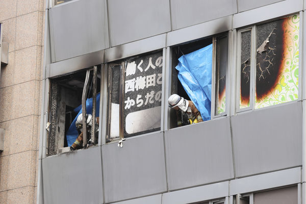 ▲▼ 日本大阪17日市中心發生嚴重火警。（圖／達志影像／美聯社）