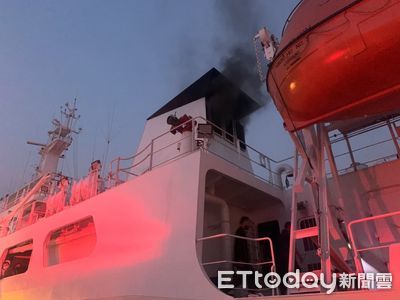 首例海巡船艦起火！巡護七號大修出海試航　「火燒船艙」拖返港