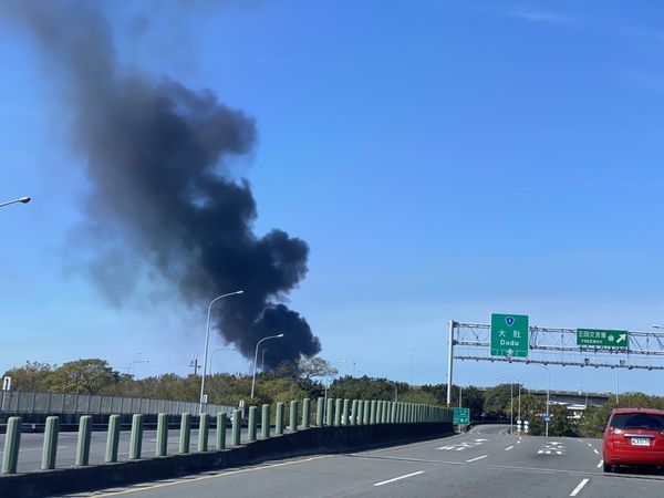 ▲▼台中空地火警。（圖／翻攝爆料網）