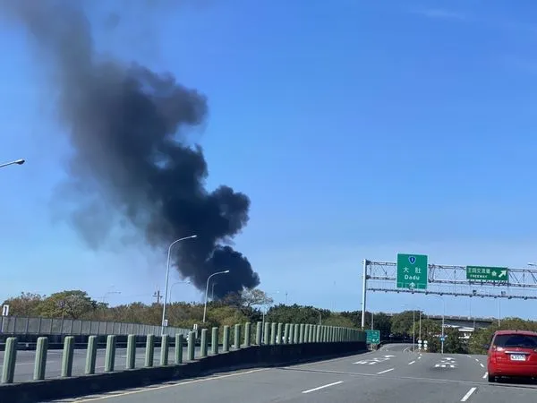 ▲▼台中空地火警。（圖／翻攝爆料網）