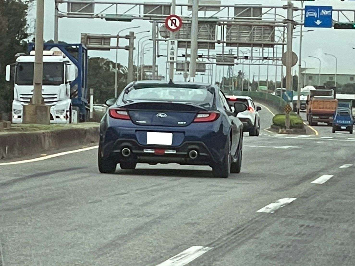 買車試車 掛試車牌開上國道違法交部要修法 最快11月底鬆綁 Ettoday生活新聞 Ettoday新聞雲