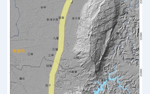 ▲經濟部地質調查所今日公布高雄的小岡山斷層。（圖／記者吳佳穎攝）