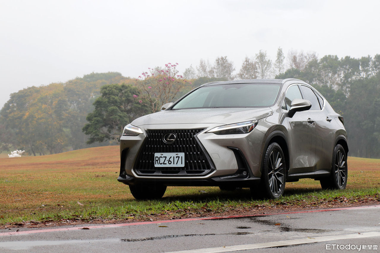 ▲Lexus「NX 350h」油電豪華休旅試駕　預售千台的魅力開過就懂。（圖／記者張慶輝攝）