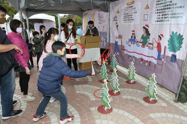 營建署「幸福成家 聖誕同樂會」 宣導4大住宅政策大成功 （圖／內政部營建署提供）