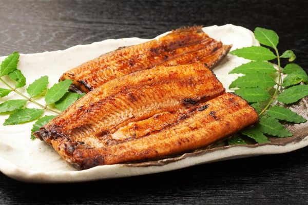日本批發商驚爆拿中國鰻魚來冒充國產鰻魚。（示意圖，東方IC）