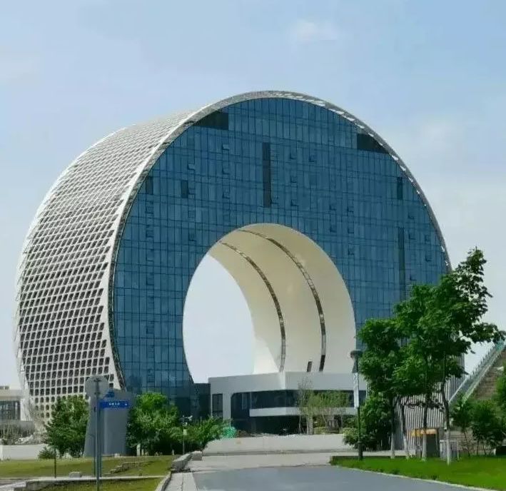 ▲▼大陸十大醜陋建築。（圖／翻攝自微信公眾號／抱琴堂）