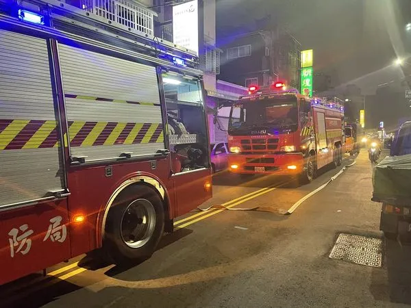 ▲▼台中昨晚瓦斯外洩疏散23人無人受傷，市府要求佩載防護具再施工。（圖／民眾提供）