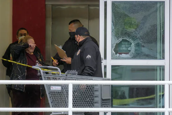 ▲▼ 美國加州洛杉磯伯靈頓百貨（Burlington store）23日發生槍擊案（圖／達志影像／美聯社）