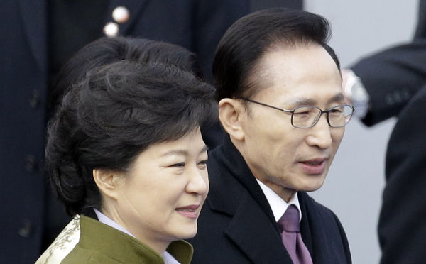 ▲▼南韓前總統朴槿惠、李明博，攝於2013年。（圖／達志影像／美聯社）