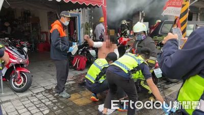 快訊／疑前妻與老闆有染！男丟汽油彈縱火　害他「全身著火」命危