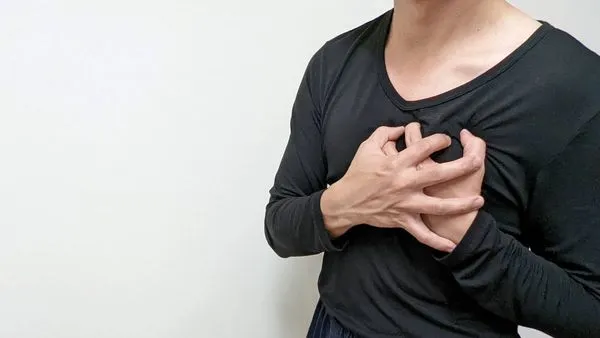 ▲▼曾女心臟腱索斷裂造成嚴重二尖瓣閉鎖不全，引發心肺衰竭一度命危。（圖／羅東博愛醫院提供，下同）