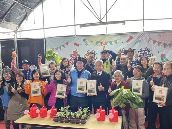 ▲大溪康莊休閒農業發展協會舉辦康莊嘉年華暨寒冬送暖有機蔬食品嚐活動。