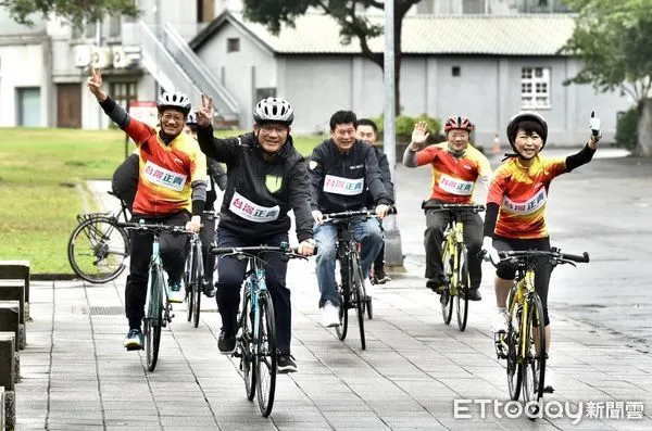 ▲▼台灣智庫共同創辦人林佳龍、立委陳亭妃、陳歐珀、黃秀芳、台南市議員蔡旺詮、新北市議員李坤城等人出席「台灣正青，鐵馬前行」行前記者會 。（圖／記者李毓康攝）